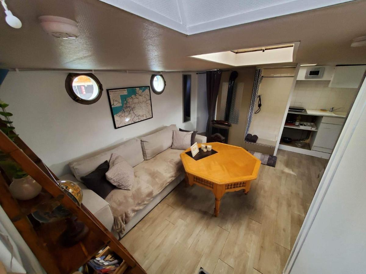 Peniche "Louise Michel" Sejournez Dans L'Appartement Du Capitaine, Offrez Vous Une Experience Inoubliable Au Fil De L'Eau Douai Buitenkant foto