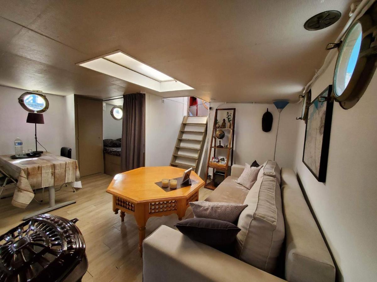 Peniche "Louise Michel" Sejournez Dans L'Appartement Du Capitaine, Offrez Vous Une Experience Inoubliable Au Fil De L'Eau Douai Buitenkant foto