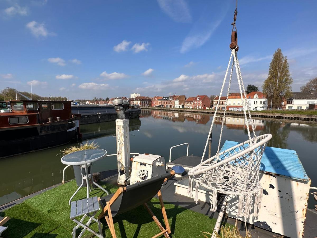 Peniche "Louise Michel" Sejournez Dans L'Appartement Du Capitaine, Offrez Vous Une Experience Inoubliable Au Fil De L'Eau Douai Buitenkant foto